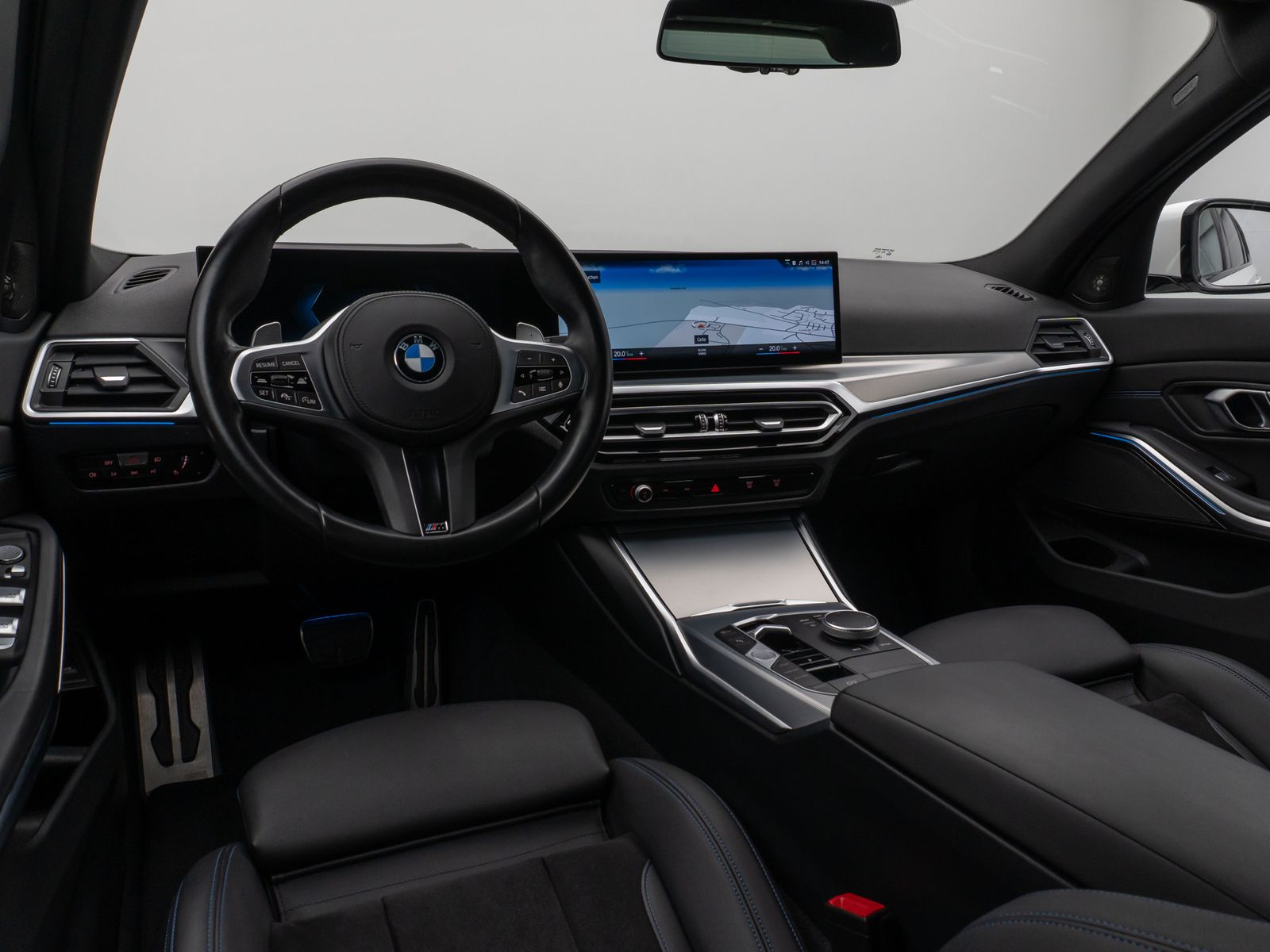 Fahrzeugabbildung BMW 320d xD M Sport Pro Kamera HUD DAB H/K AHK Komfo