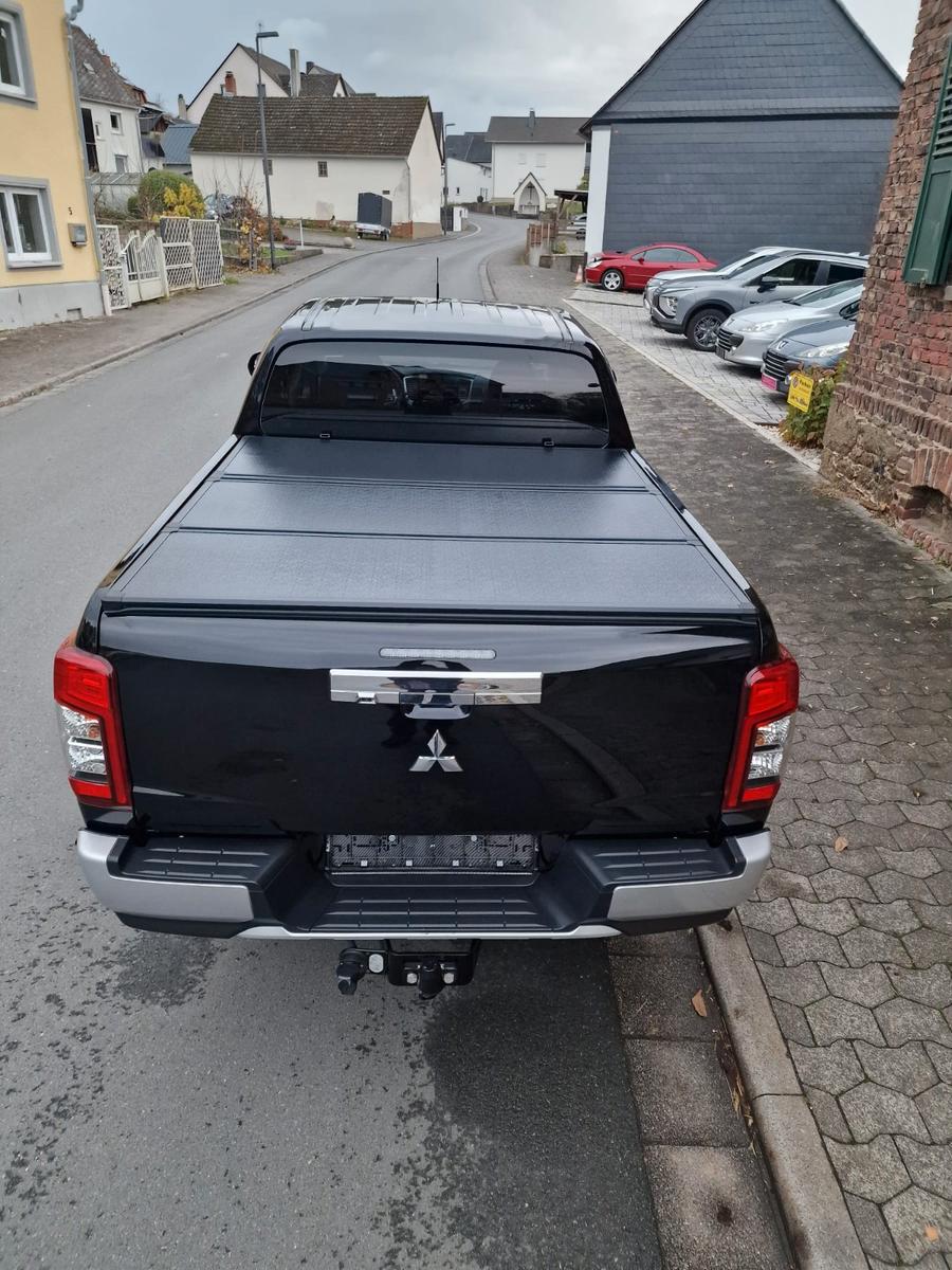 Mitsubishi L200 2-2d Select Doka 8-fach bereift