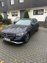 Mercedes-Benz E 200 T Autom. -Avantgarde AHK -Ledersitze  - Mercedes-Benz E 200 Gebrauchtwagen in Wiesbaden