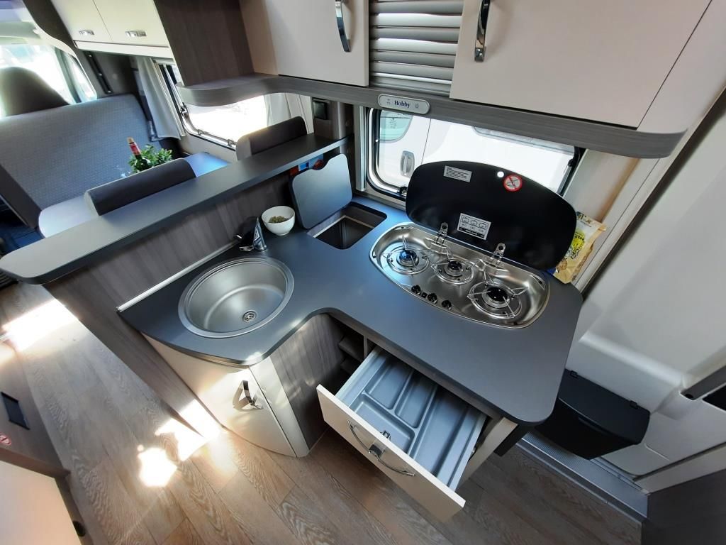 Fahrzeug Übersicht 13 Fahrzeugabbildung Hobby Optima ONTOUR T65 HKM Verfüg./GFK/DuoControl/XPS