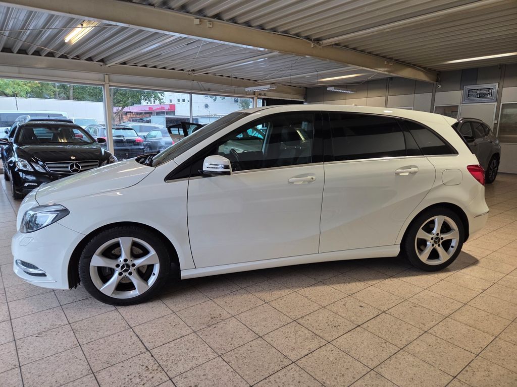 Mercedes-Benz B 180 B B 180 BlueEFFICIENCY HU AU NEU – Ansicht 4