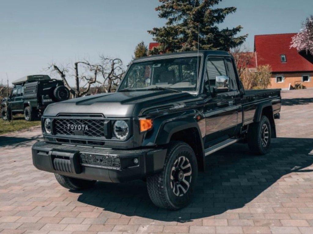 Toyota Land Cruiser GRJ 79 VX LIM+ Facelift 2025 imagem 2