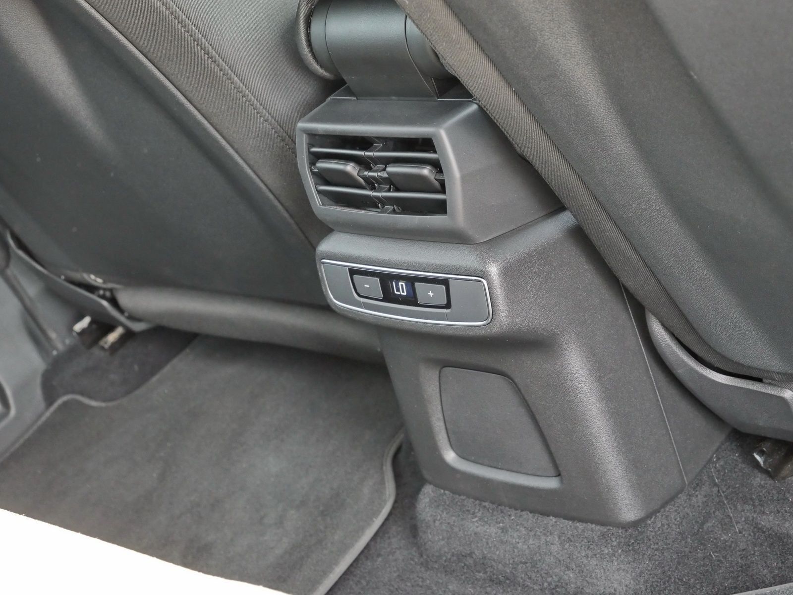 Audi Q4 e-tron - Bild 18