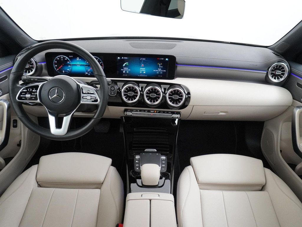 Mercedes-Benz CLA 200 Shooting Brake Business Solution Luxury