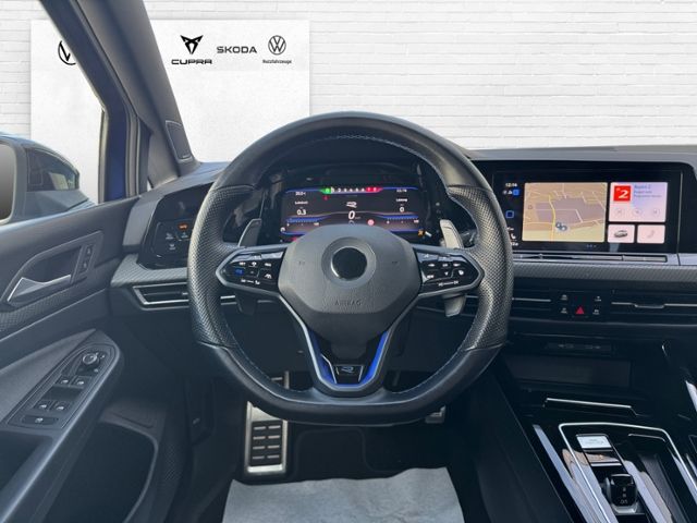 Fahrzeugabbildung Volkswagen Golf Variant R 2.0 TSI 4MOTION 320 PS DSG