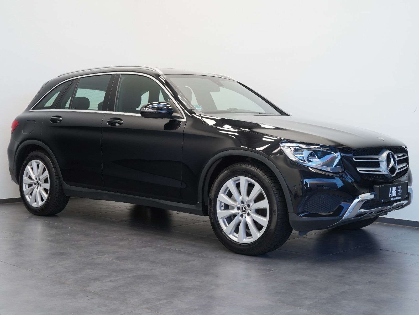 Fahrzeugabbildung Mercedes-Benz GLC 350 d 4Matic AMG Line LED/KAMERA/AHK