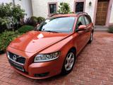 Volvo V50 D2 - Momentum Mod. 2011 -  - gebrauchte Volvo V50 aus dem Jahr 2010