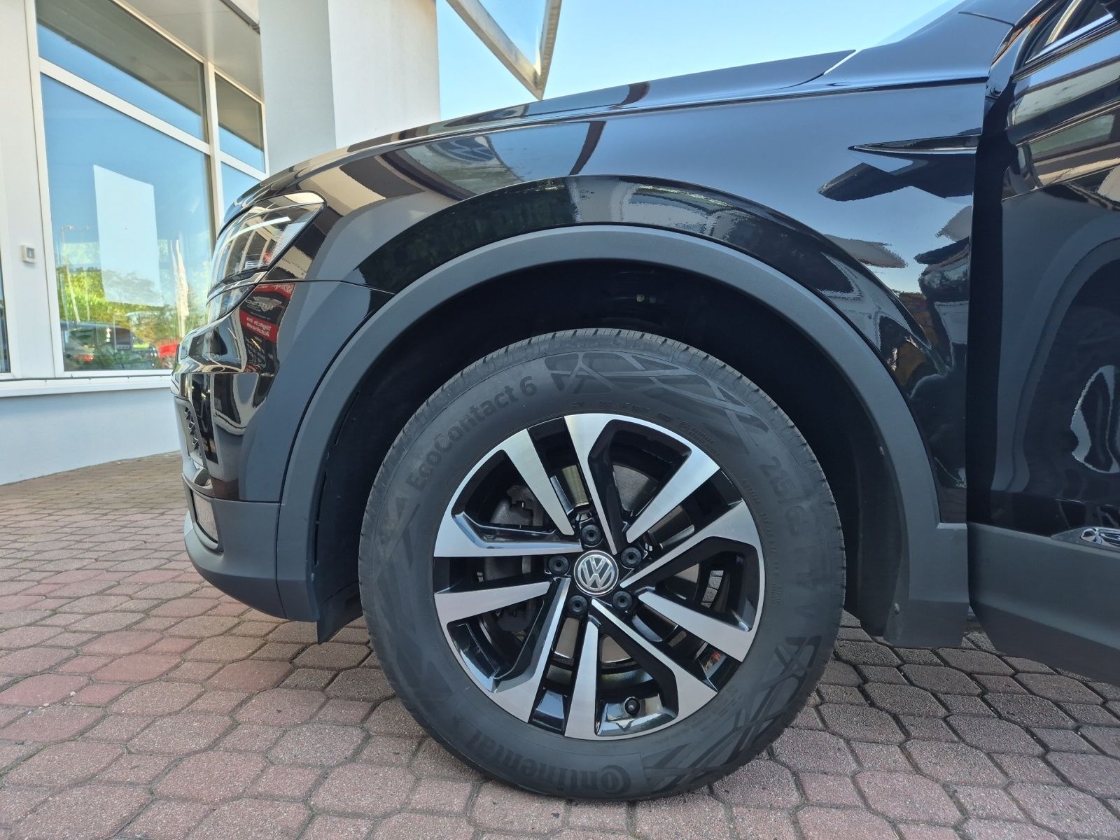 Fahrzeugabbildung Volkswagen Tiguan Allspace TSI United LED Navi ACC PDC SH L