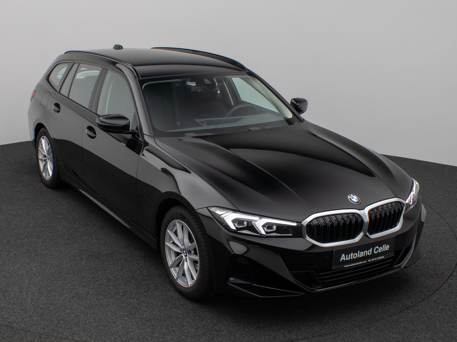 Fahrzeugabbildung BMW 318i Kamera DAB CockPit+ Alarm Geschwindigkeitsr