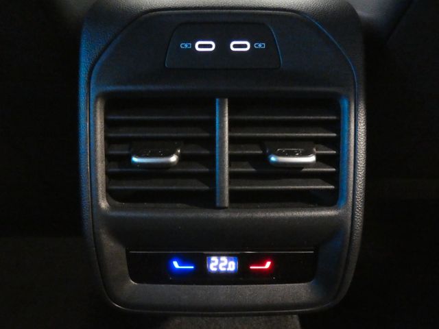 Passat Variant 2.0 TDI R-Line DSG Black Style