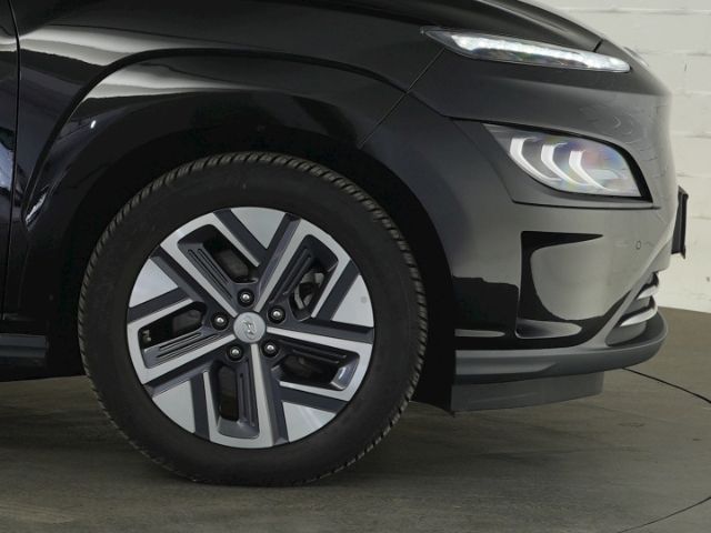 KONA Elektro TREND 64kWH AT+VOLL LED+NAVI+RÜCKFA