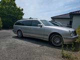 Mercedes-Benz E200 T-modell w210 (s210) - : Kombi, W210