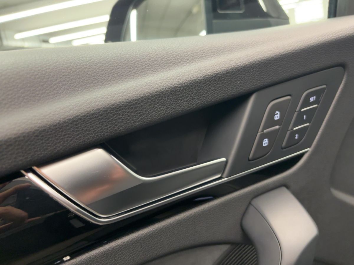 Audi SQ5 - Bild 18