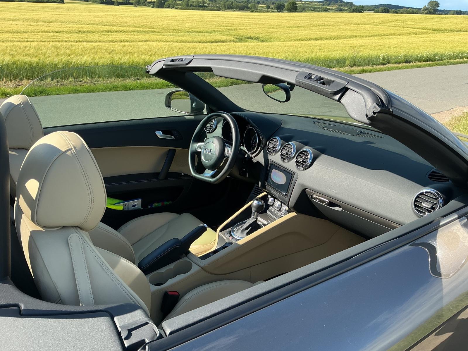Audi TT Roadster 1.8 TFSI S tronic 