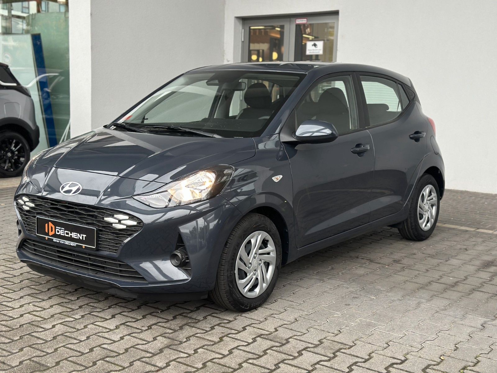 Fahrzeugabbildung Hyundai i10 Select 1.0l Navi/Klima/Kamera!