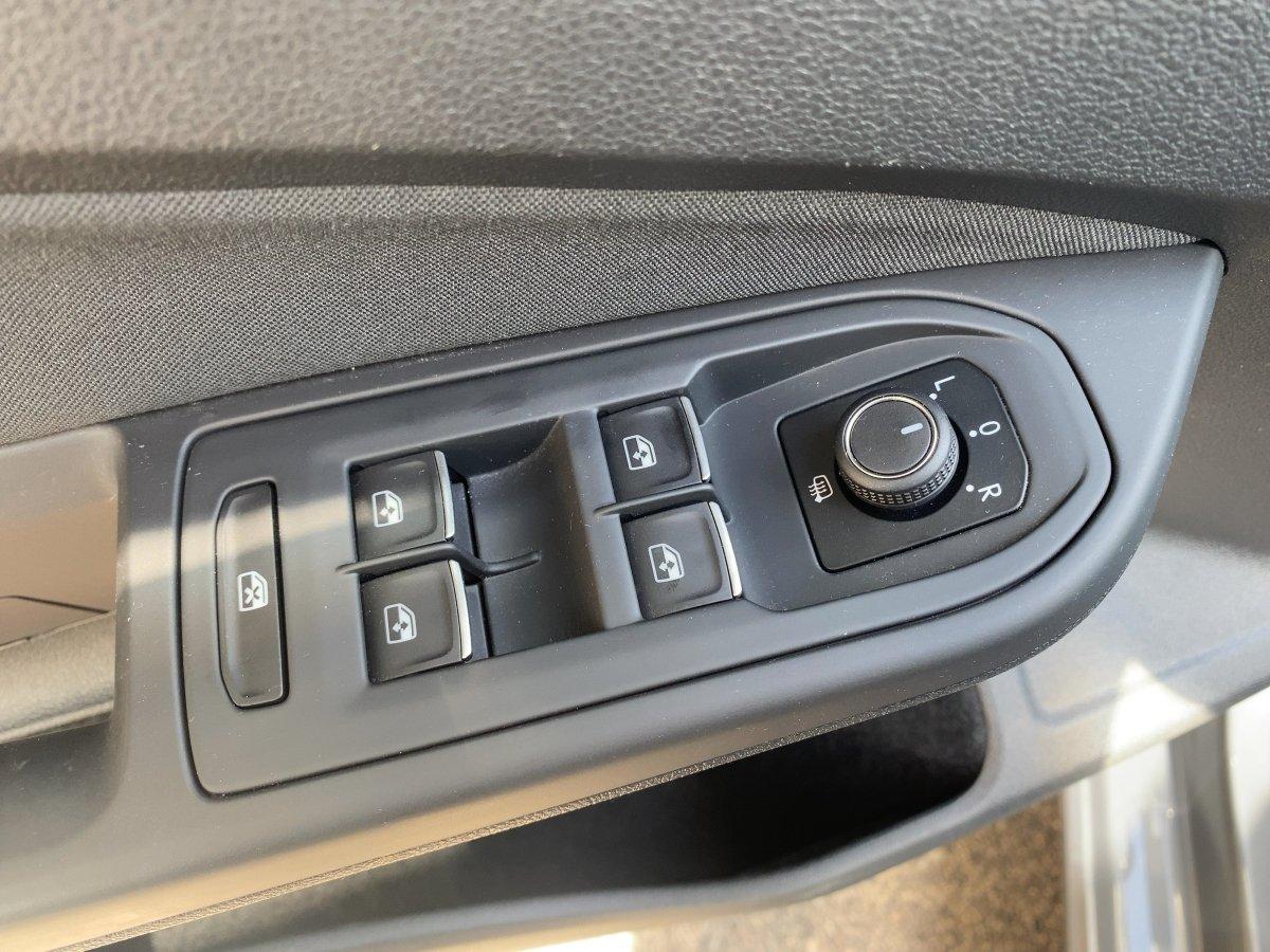Volkswagen Golf United *ACC*LED*Navi*SHZ*Allwetter*PDC*Appl, миниатюра 7