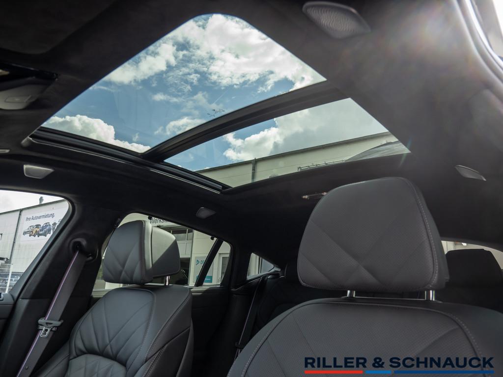 BMW X6 M60i AHK ACC STANDHZ SITZBELÜFTUNG PANO 360°