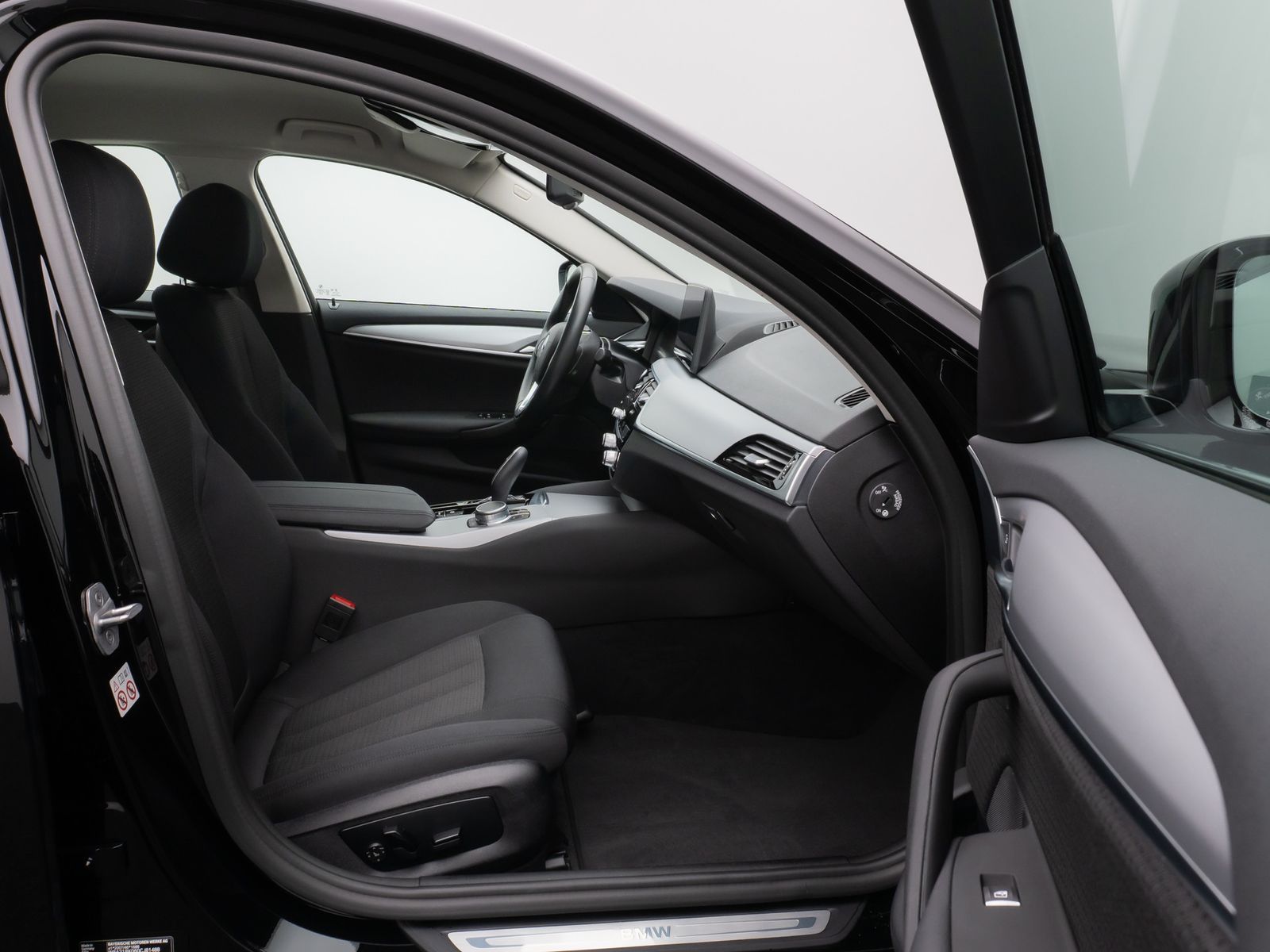 Fahrzeugabbildung BMW 520e Kamera DAB Sport Klima-4Zonen Alarm ParkAss