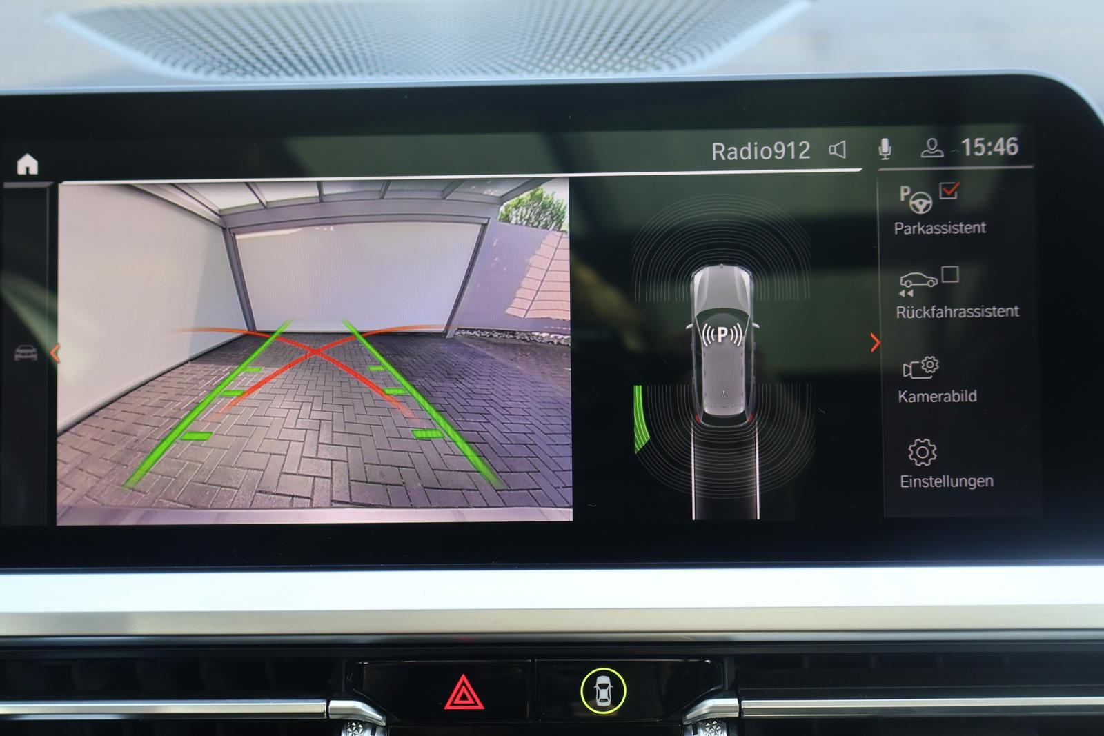BMW 320 d Luxury Line 2.0 AHK LED RFK Pano CarPlay foto 19