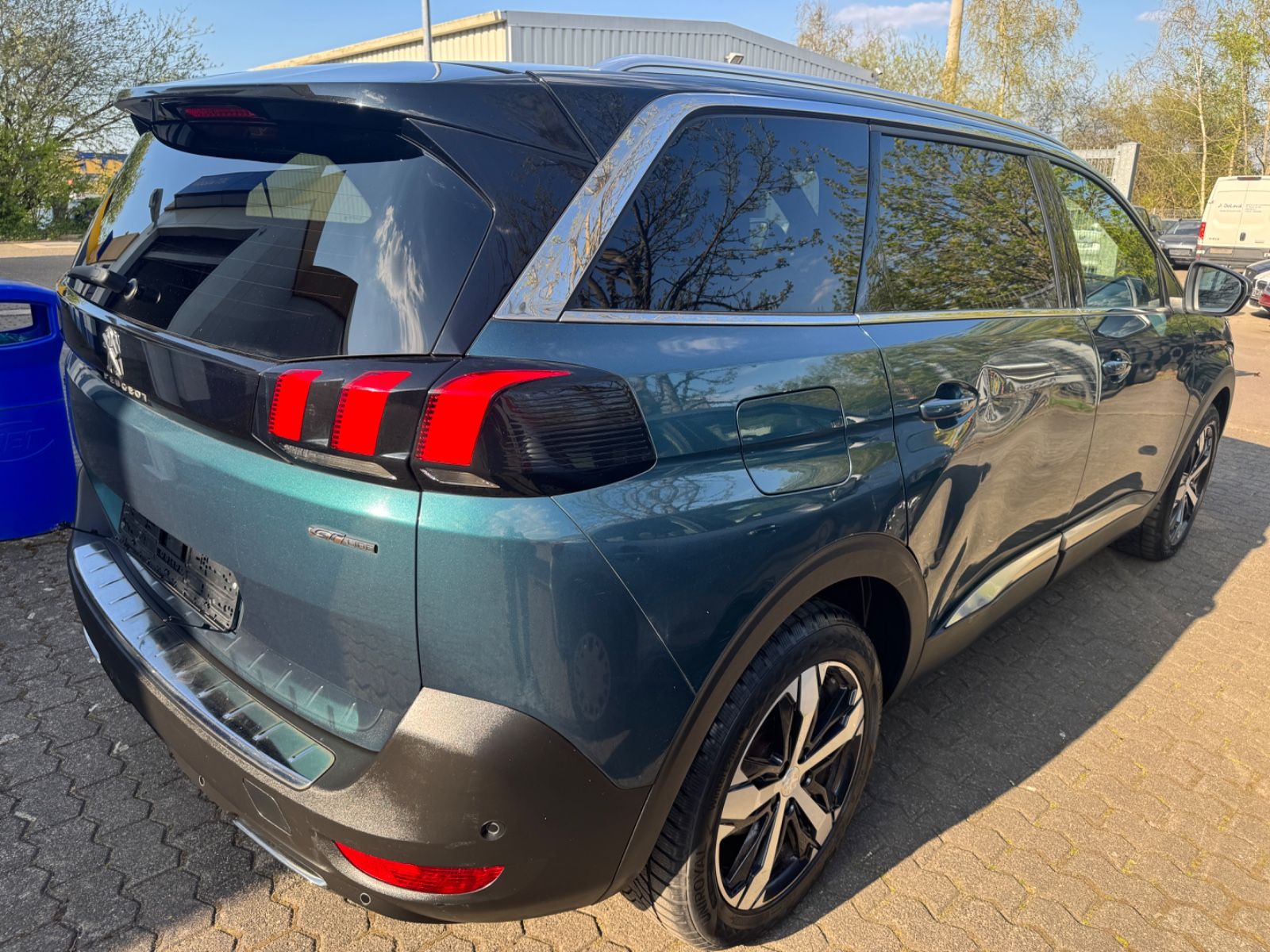 Fahrzeugabbildung Peugeot 5008 Allure GT Line Leder+7 Sitzer+LED+Panorama+