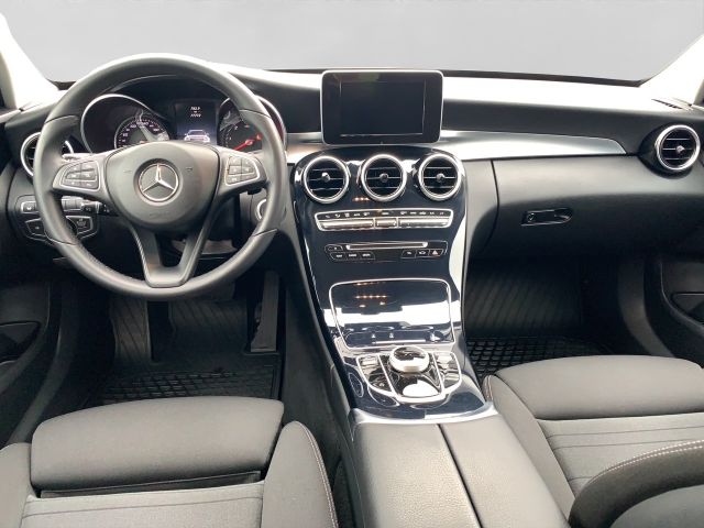 Fahrzeugabbildung Mercedes-Benz C 250 Td Avantgarde+LED+Distronic Plus+Navi+AHK