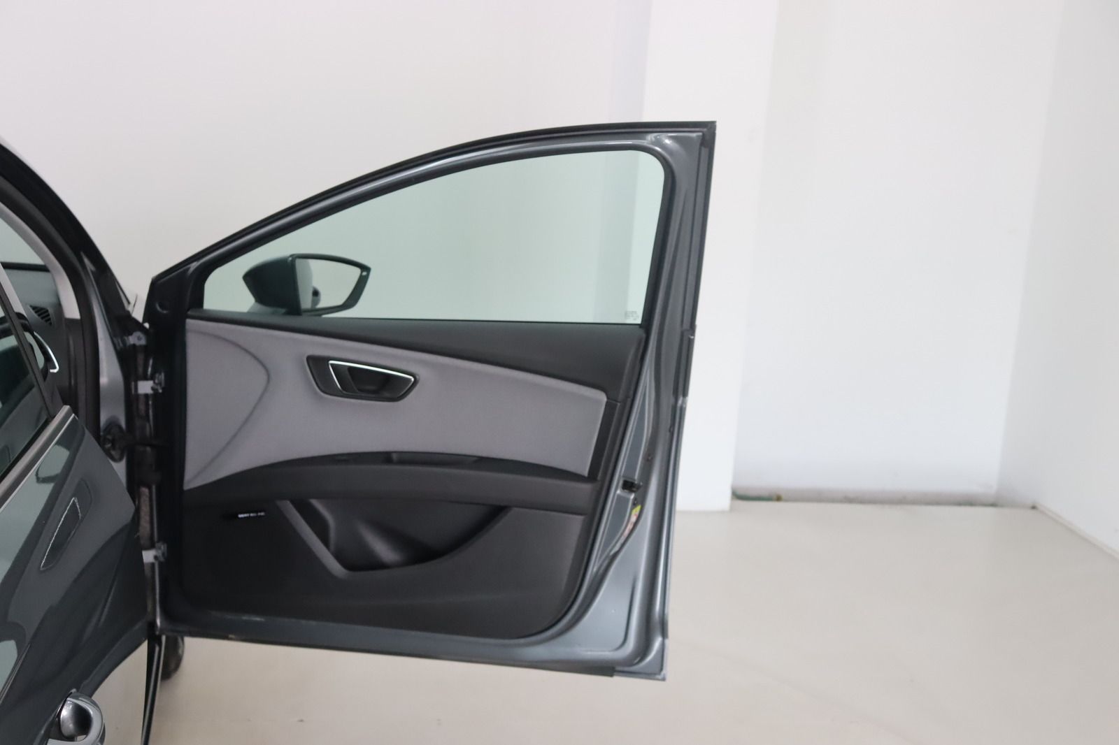 Fahrzeugabbildung SEAT Leon ST Stylance * Navi * Sitzhzg. * RFK