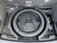 SKODA Karoq 4x4 AHK NAVI DCC Standh. Kamera PDC LED 19