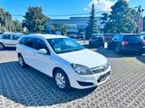 Opel Astra Caravan 1.6 Edition 111 Jahre  TÜV NEU!!! - Opel Astra aus 2010: Kombi