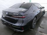 BMW M760e xDr. M Performance Pak. NP 179270.- ACC - schwarze BMW M760