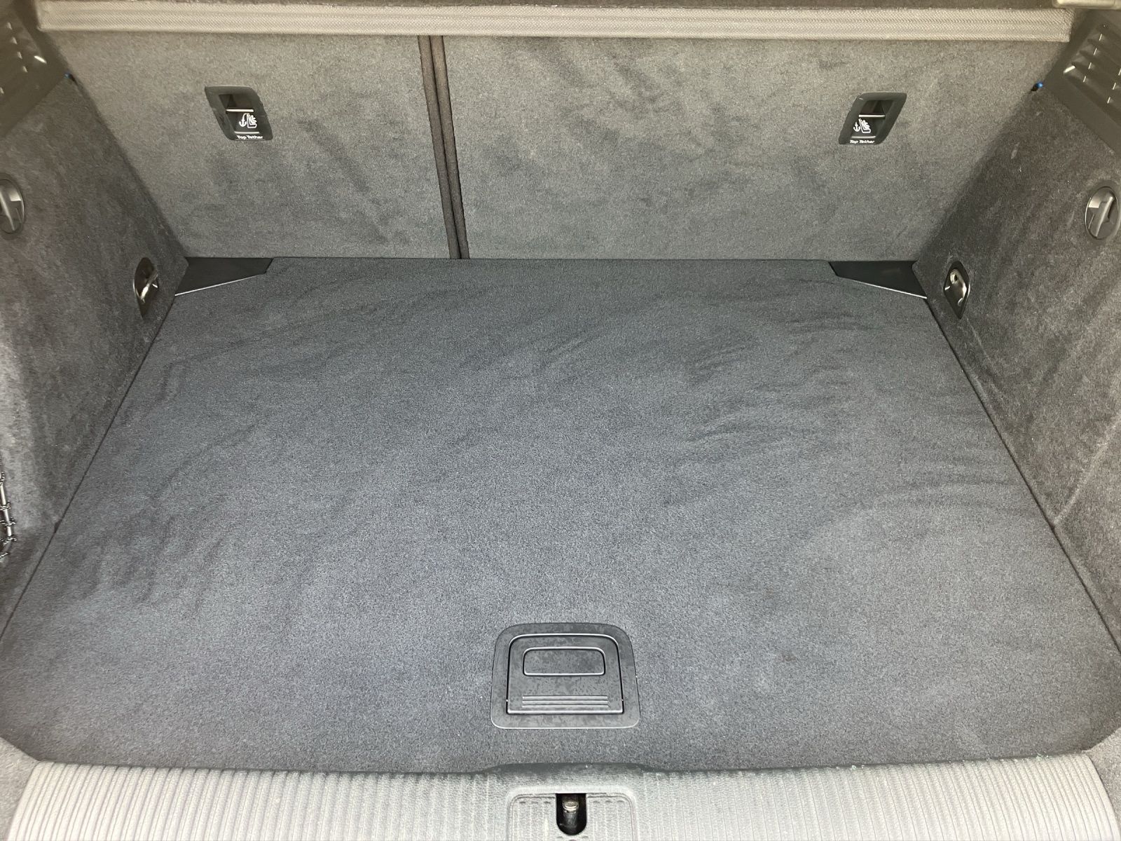 Fahrzeugabbildung Audi A3 Sportback S-Line S-tronic LED Navi ACC SHZ PD