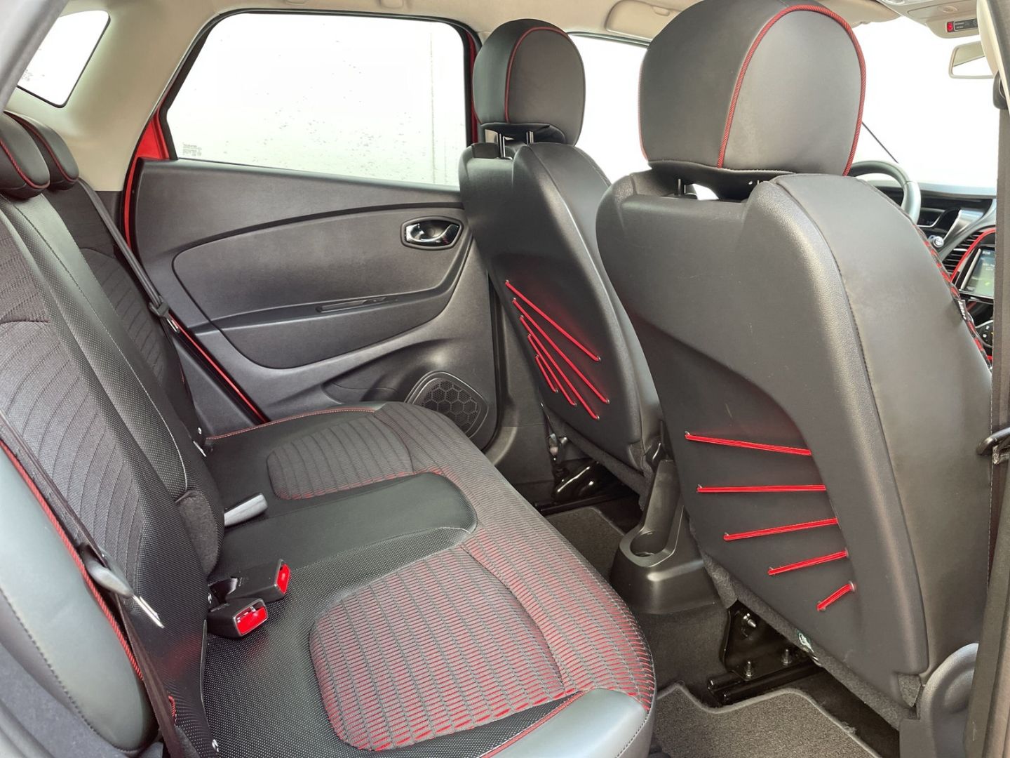 Captur 1.2 TCe 120 X-MOD ENERGY Kamera/GRA/Navi/