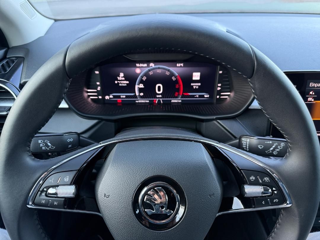 Fabia Ambition Navi ACC CarPlay LED