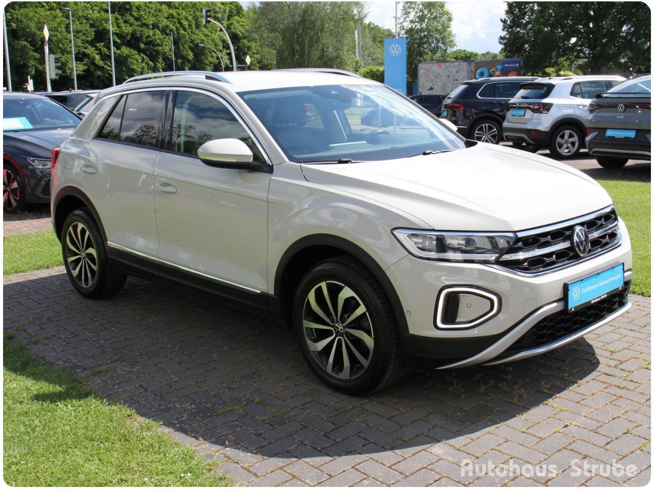 Volkswagen T-ROC STYLE 2.0 TDI LEDER RÜKAMERA ACC SHZ foto 4