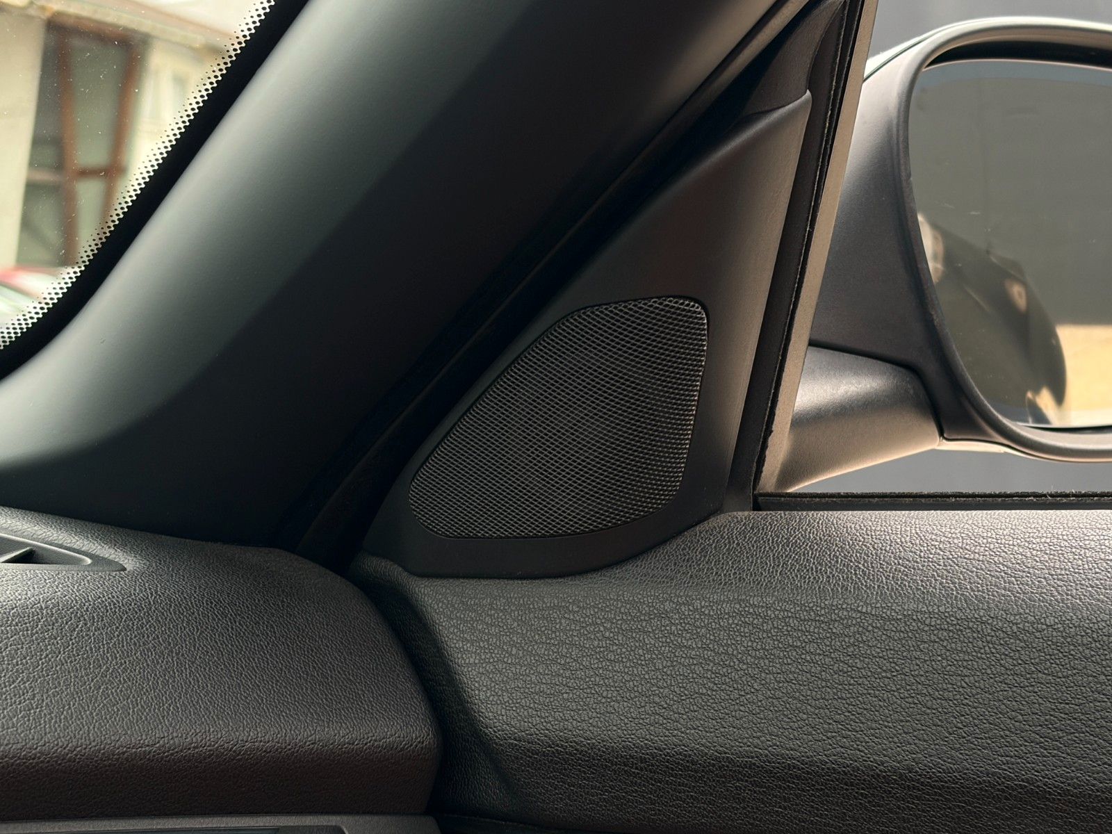 Fahrzeugabbildung BMW Z4 Roadster sDrive 35i SHZ LHZ PDC HiFi Temp.