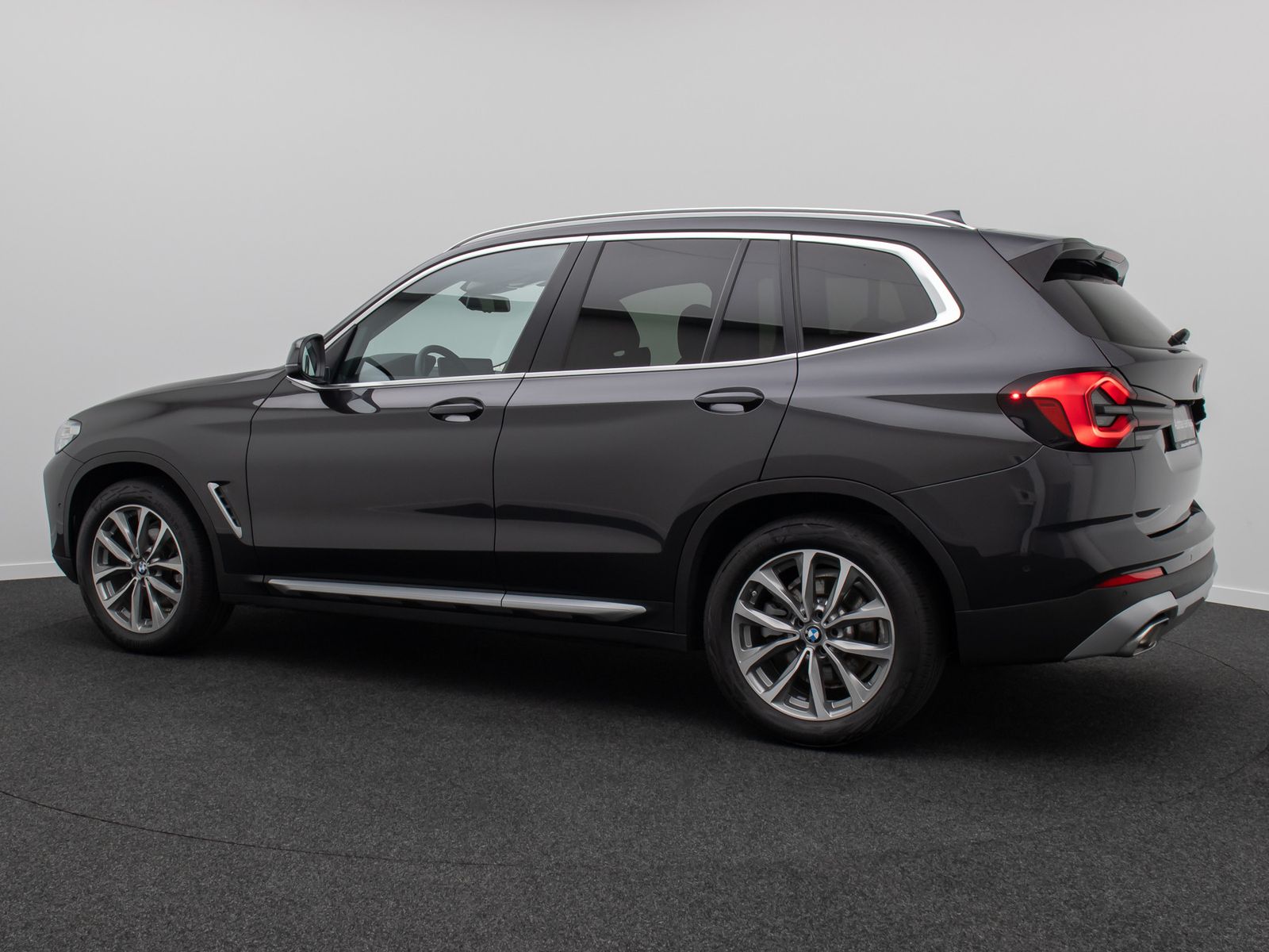 Fahrzeugabbildung BMW X3 xD20d Alarm DAB Kamera Leder Sport HiFi 19"