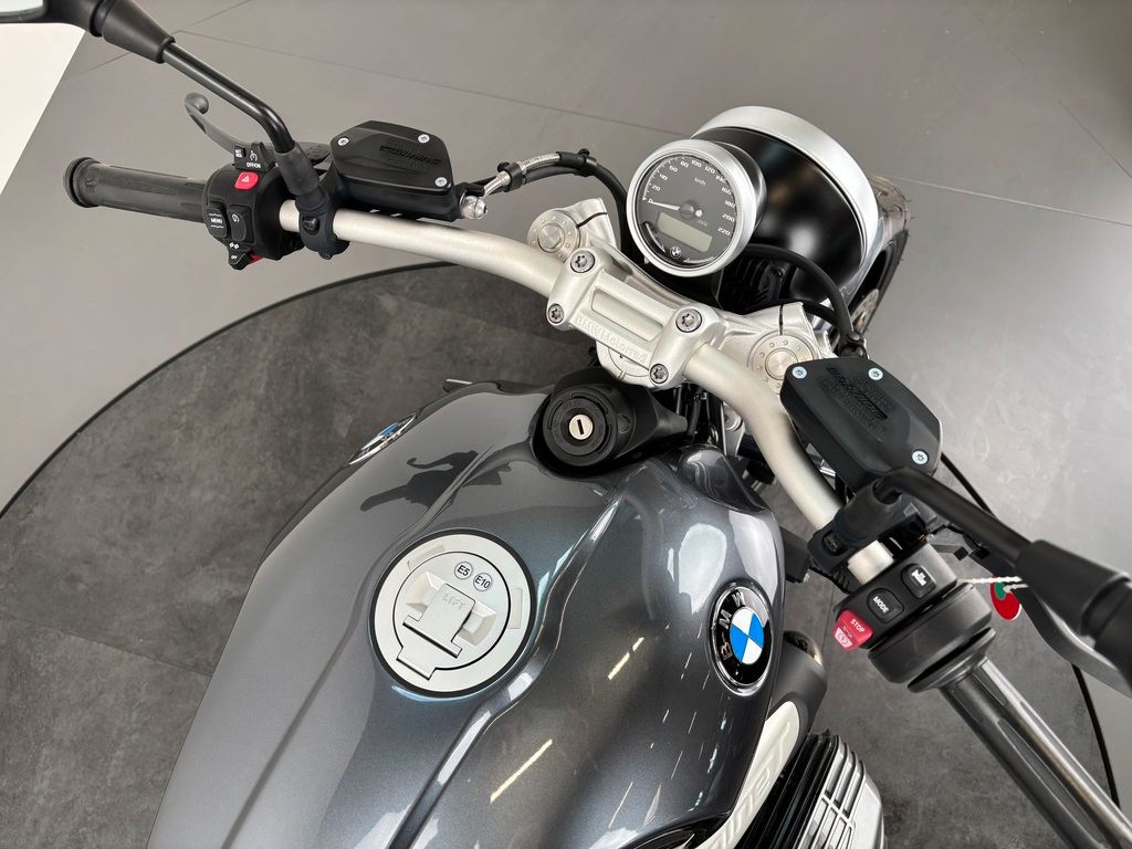 Fahrzeugabbildung BMW R NineT PURE *NEUWERTIG *1. HAND
