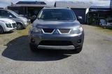 Mitsubishi Outlander 2.4 Instyle 4x4 7-Sitze!!! - Mitsubishi Outlander in Karlsruhe