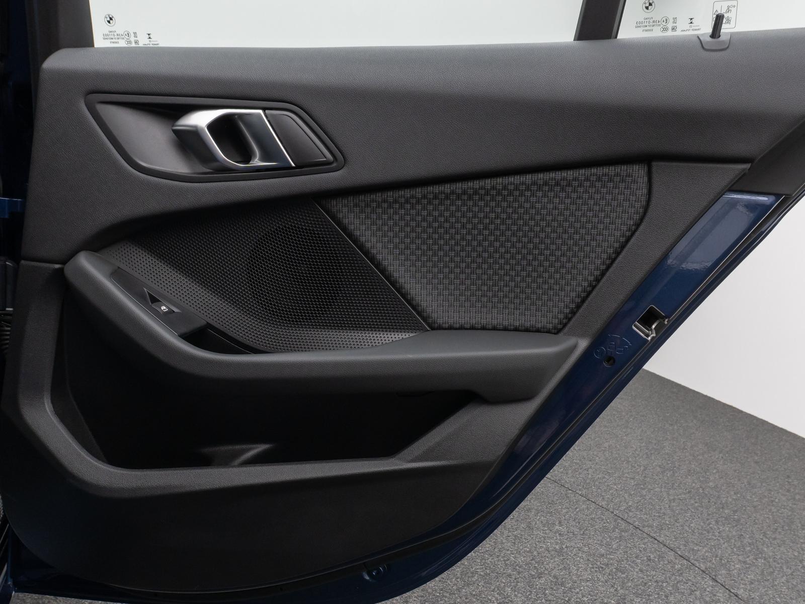 BMW 118 i DAB CockPitPro Geschwindigkeitsreg LED PDC, миниатюра 29
