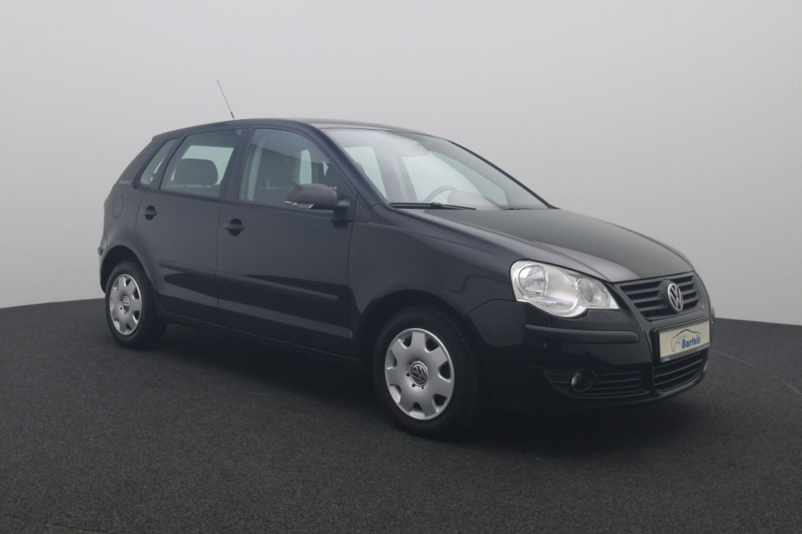 Fahrzeugabbildung Volkswagen Polo IV 1.4 Tour AUTOMATIK AHK KLIMA SHZ