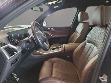BMW X7 M60 - 7