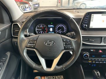 Hyundai Tucson *TEMPO*AHK*LED*NAV*SHZH*LKHZ*KLIMA*