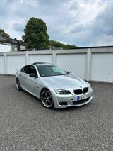 BMW E92 320i Coupé / Schiebedach/ M Paket - BMW 320: 320i E92