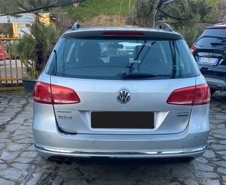 Volkswagen Passat - 5