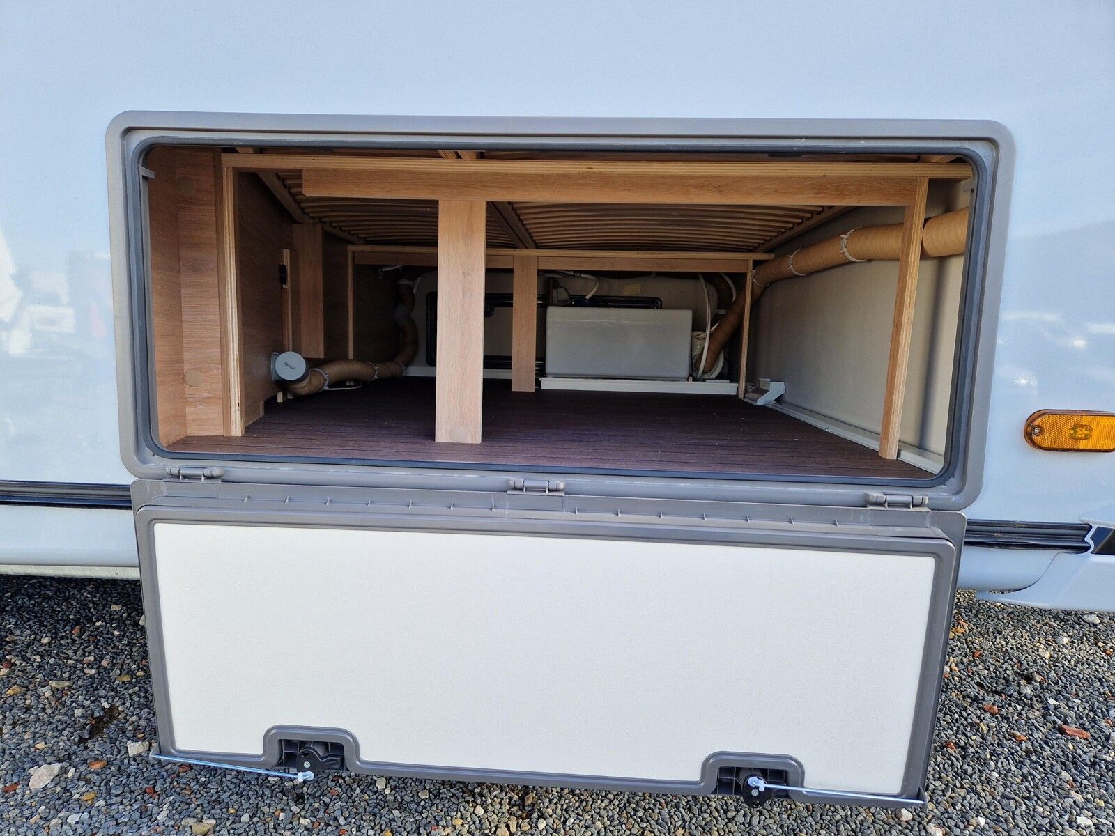 Fahrzeugabbildung Knaus Südwind 580  QS Black Selection