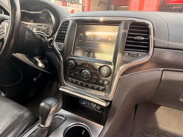 Jeep Grand Cherokee - 8