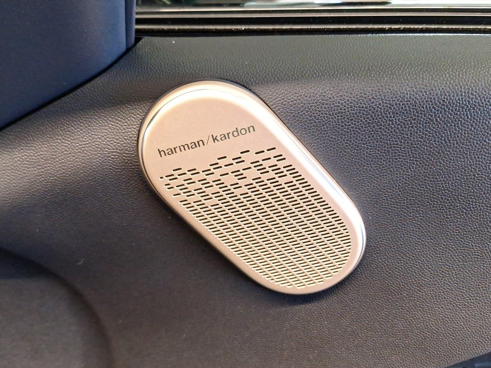 MINI Aceman SE CHN Harman/K Head-Up Kamera Pano.Dach