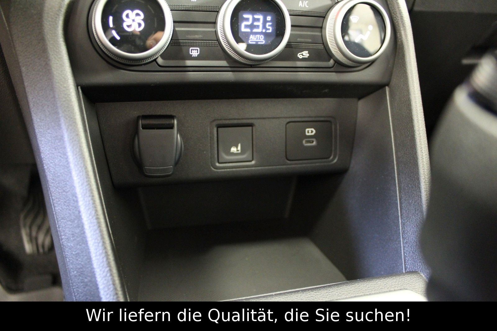 Fahrzeugabbildung Dacia Sandero Stepway Eco-G 100 Extreme+