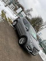 Hyundai SantaFe 2.2 crdi Manuell - Hyundai SANTA FE in Wuppertal