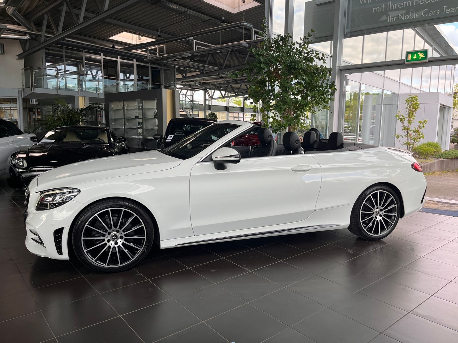 Fahrzeugabbildung Mercedes-Benz C 200 Cabrio AMG Line LED NAV RFK SHZ ALU