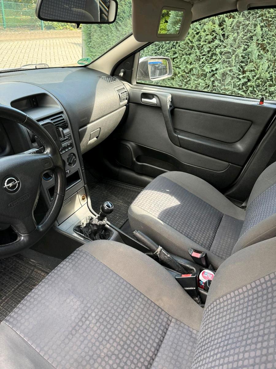 Opel Astra 2004 — photo 7